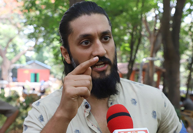 ഹിന്ദുവിരുദ്ധ പരാമര്ശം നടത്തിയെന്നാരോപിച്ച് നടന് ചേതന് കുമാറിനെതിരേ കേസ് ഹിന്ദുവിരുദ്ധ പരാമര്ശം നടത്തിയെന്നാരോപിച്ച് നടന് ചേതന് കുമാറിനെതിരേ കേസ്