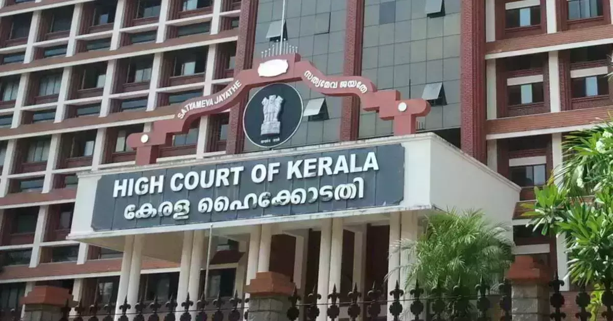 പിവിആര് നാചുറല് റിസോര്ട്ടിലെ എല്ലാ തടയണകളും പൊളിച്ചു നീക്കണമെന്ന് ഹൈക്കോടതി പിവിആര് നാചുറല് റിസോര്ട്ടിലെ എല്ലാ തടയണകളും പൊളിച്ചു നീക്കണമെന്ന് ഹൈക്കോടതി