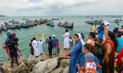 കര്‍ശന നടപടിക്കു നിര്‍ബന്ധിക്കരുത്; വിഴിഞ്ഞം സമരക്കാരോട് ഹൈക്കോടതി