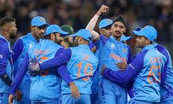 ഷാഖിബുള് ഹസ്സന്റെ പ്രവചനം തെറ്റിക്കാന് ഇന്ത്യ ഇന്ന് അഡ്ലെയ്ഡില് ഷാഖിബുള് ഹസ്സന്റെ പ്രവചനം തെറ്റിക്കാന് ഇന്ത്യ ഇന്ന് അഡ്ലെയ്ഡില്