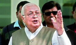 ഗവര്ണറുടെ കാരണം കാണിക്കല് നോട്ടിസിന് വിശദീകരണം നല്കി 10 വിസിമാരും ഗവര്ണറുടെ കാരണം കാണിക്കല് നോട്ടിസിന് വിശദീകരണം നല്കി 10 വിസിമാരും