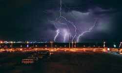 സൗദിയിൽ നാളെ മഴയ്ക്കും ഇടിമിന്നലിനും സാധ്യത