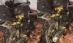 കോഴിക്കോട് ഡിവൈഎഫ്‌ഐ നേതാവിന്റെ ബൈക്ക് അഗ്നിക്കിരയാക്കി