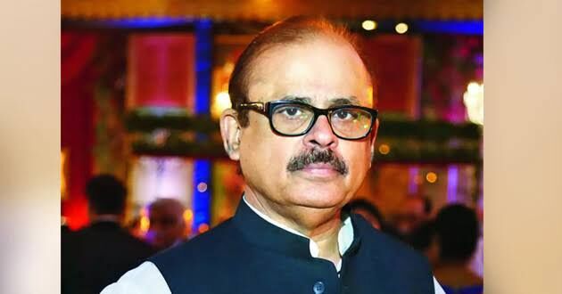 ശശി തരൂർ മലബാർ പര്യടന വിവാദം: താരീഖ് അൻവർ കോഴിക്കോടെത്തി ശശി തരൂർ മലബാർ പര്യടന വിവാദം: താരീഖ് അൻവർ കോഴിക്കോടെത്തി