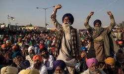 കർഷക സമരം വീണ്ടും ശക്തമാകുന്നു,ഇന്ന് എല്ലാ രാജ്ഭവനിലേക്കും മാര്‍ച്ച്