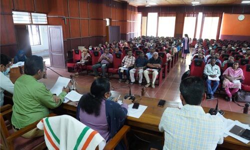 ഇടുക്കിയിലെ ആഫ്രിക്കന് പന്നിപ്പനി; കൂടുതല് മുന്കരുതല് നടപടികളുമായി ജില്ലാ ഭരണകൂടം ഇടുക്കിയിലെ ആഫ്രിക്കന് പന്നിപ്പനി; കൂടുതല് മുന്കരുതല് നടപടികളുമായി ജില്ലാ ഭരണകൂടം