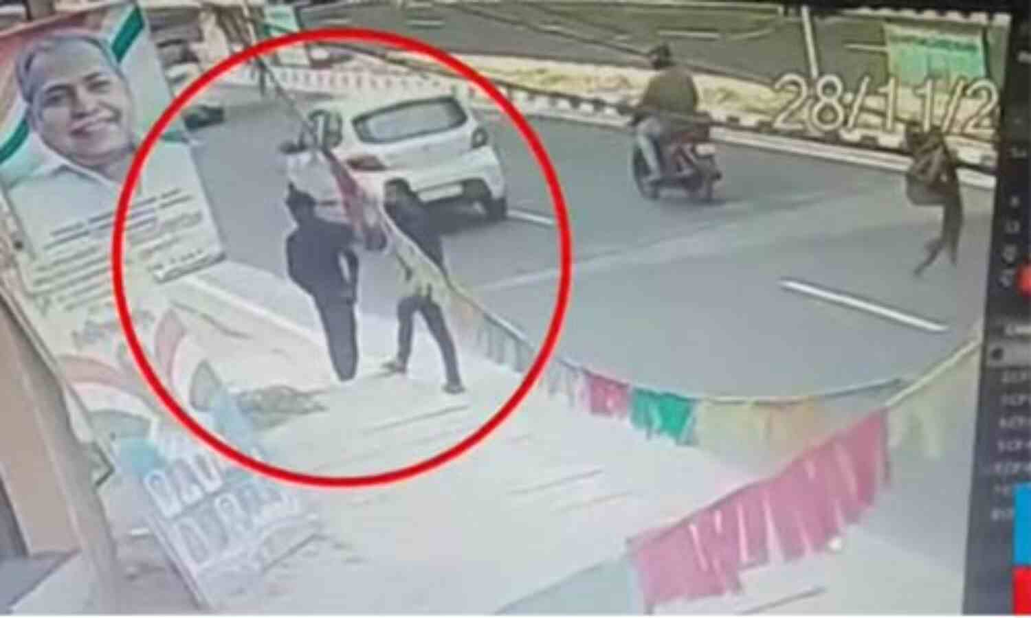 മോഷ്ടിച്ച ബൈക്കിലെത്തി മാല കവര്ച്ച; രണ്ടുപേര് അറസ്റ്റില് മോഷ്ടിച്ച ബൈക്കിലെത്തി മാല കവര്ച്ച; രണ്ടുപേര് അറസ്റ്റില്