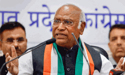 മോദി നശിപ്പിക്കുന്ന ഇന്ത്യയെ രക്ഷിക്കേണ്ടത് കോണ്‍ഗ്രസ് കടമ, സംഘടനക്ക് ശക്തിയുണ്ടെങ്കില്‍ മാത്രമേ വിജയം സാധ്യമാകൂ: ഖര്‍ഗേ