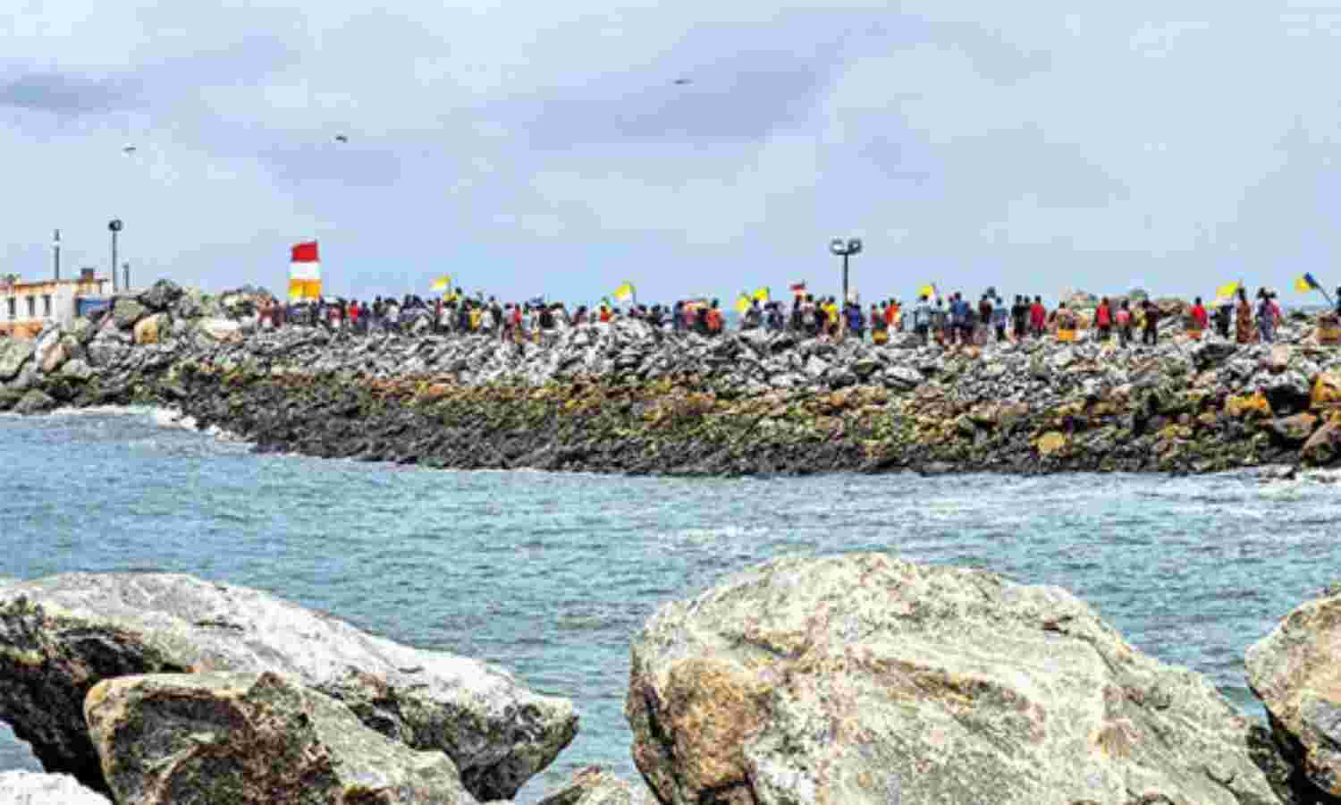 വിഴിഞ്ഞം സമരം; ഇന്ന് വീണ്ടും മന്ത്രിസഭാ ഉപസമിതിയുടെ ചര്ച്ച വിഴിഞ്ഞം സമരം; ഇന്ന് വീണ്ടും മന്ത്രിസഭാ ഉപസമിതിയുടെ ചര്ച്ച