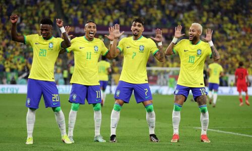 ലോകകപ്പില് പുതുചരിത്രം രചിച്ച് ബ്രസീല് ലോകകപ്പില് പുതുചരിത്രം രചിച്ച് ബ്രസീല്