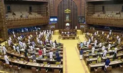 เดฎเตเดชเตเดชเดพเดเดฟ เดชเตเดณเดฟเดเตเดเตโเดจเดฟเดเต เด
เดเตเดฐเดฎเดคเตเดคเตเดเตเดเตเดฒเตเดฒเดฟ เดญเดฐเดฃ- เดชเตเดฐเดคเดฟเดชเดเตเดท เดฌเดนเดณเด; เดจเดฟเดฏเดฎเดธเดญ เดเดจเตเดจเดคเตเดคเตเดเตเดเต เดชเดฟเดฐเดฟเดเตเดเต เดฎเตเดชเตเดชเดพเดเดฟ เดชเตเดณเดฟเดเตเดเตโเดจเดฟเดเต เด
เดเตเดฐเดฎเดคเตเดคเตเดเตเดเตเดฒเตเดฒเดฟ เดญเดฐเดฃ- เดชเตเดฐเดคเดฟเดชเดเตเดท เดฌเดนเดณเด; เดจเดฟเดฏเดฎเดธเดญ เดเดจเตเดจเดคเตเดคเตเดเตเดเต เดชเดฟเดฐเดฟเดเตเดเต