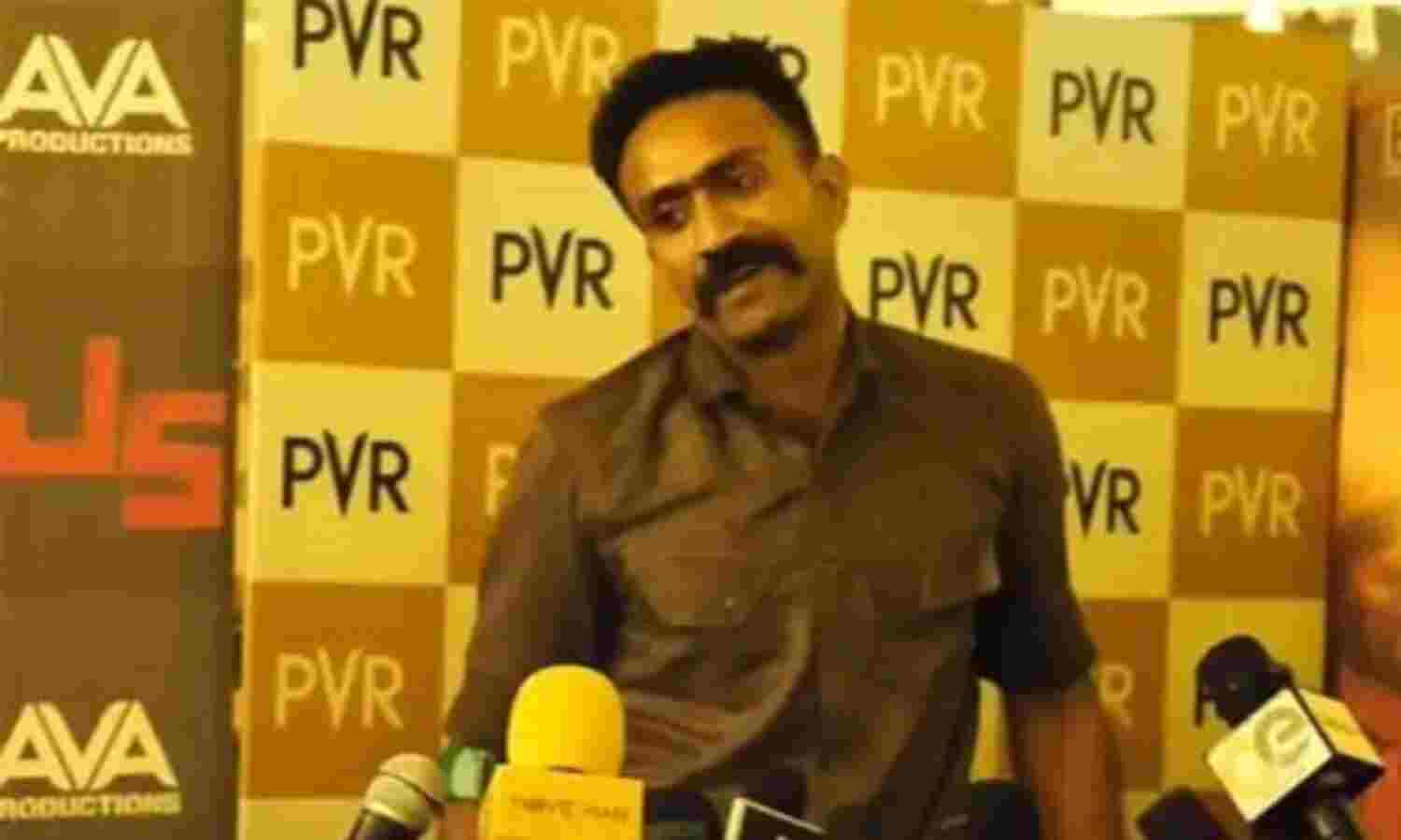 വിമാനത്തിന്റെ കോക്പിറ്റില് കയറാന് ശ്രമിച്ച സംഭവം; ഷൈന് ടോം ചാക്കോയെ വിട്ടയച്ചു വിമാനത്തിന്റെ കോക്പിറ്റില് കയറാന് ശ്രമിച്ച സംഭവം; ഷൈന് ടോം ചാക്കോയെ വിട്ടയച്ചു