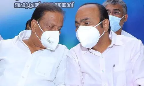 സുധാകരന്റെ ആര്എസ്എസ് അനുകൂല പ്രസ്താവന അവമതിപ്പുണ്ടാക്കി, സതീശന് വ്യക്തതയില്ല; കെപിസിസി രാഷ്ട്രീയകാര്യ സമിതിയില് വിമര്ശനം സുധാകരന്റെ ആര്എസ്എസ് അനുകൂല പ്രസ്താവന അവമതിപ്പുണ്ടാക്കി, സതീശന് വ്യക്തതയില്ല; കെപിസിസി രാഷ്ട്രീയകാര്യ സമിതിയില് വിമര്ശനം
