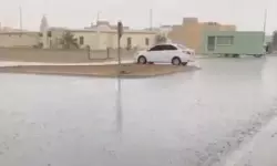 യുഎഇയില്‍ കനത്ത മഴ; റോഡുകള്‍ വെള്ളത്തിലായി
