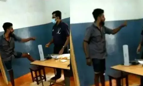 അടൂരില് ഡോക്ടര്ക്ക് നേരേ അസഭ്യവര്ഷം; പ്രതി പിടിയില് അടൂരില് ഡോക്ടര്ക്ക് നേരേ അസഭ്യവര്ഷം; പ്രതി പിടിയില്