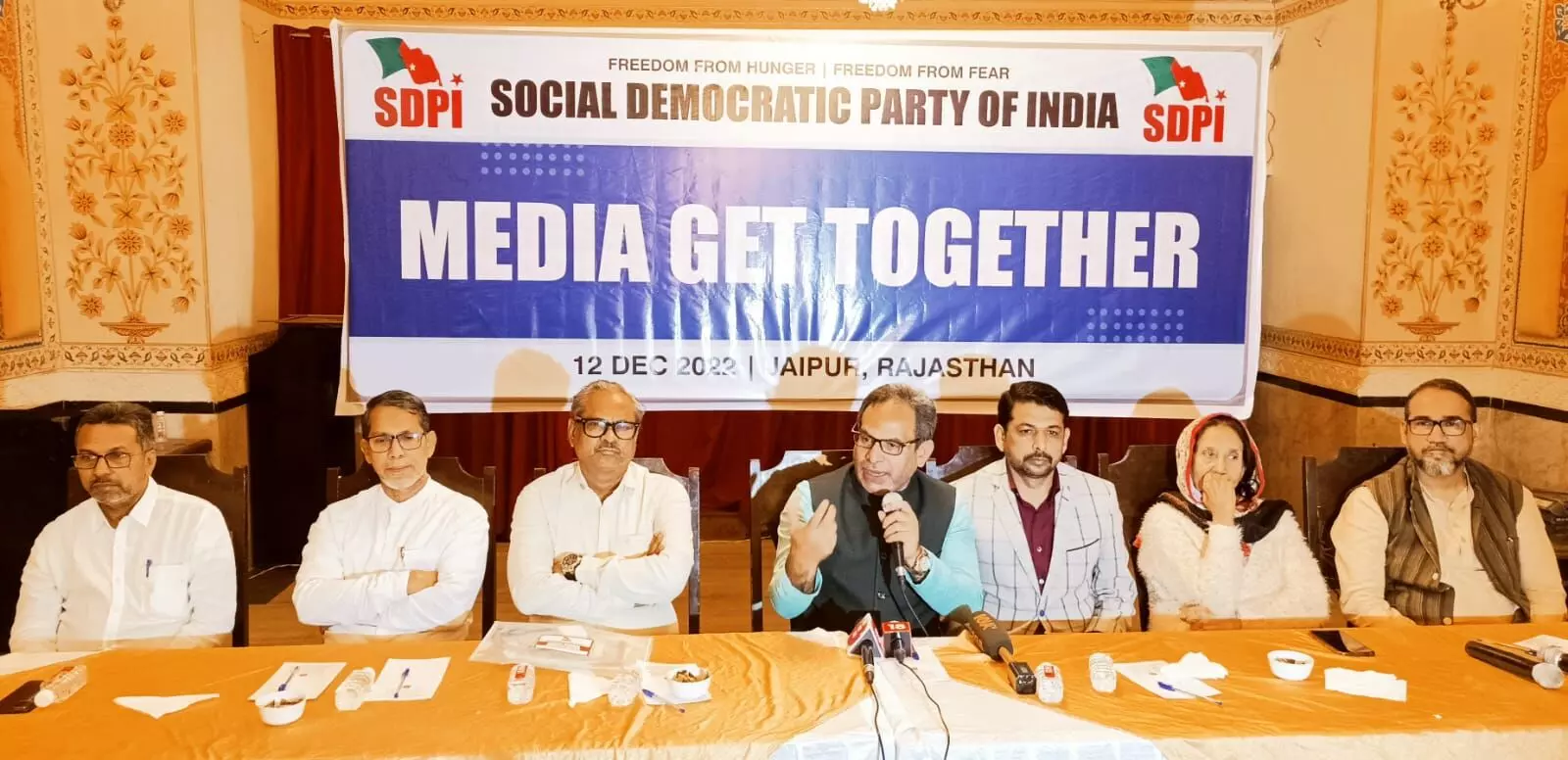 ബിജെപിയെ നേരിടുന്നതില് പ്രതിപക്ഷ പാര്ട്ടികള് പരാജയപ്പെട്ടു: എം കെ ഫൈസി ബിജെപിയെ നേരിടുന്നതില് പ്രതിപക്ഷ പാര്ട്ടികള് പരാജയപ്പെട്ടു: എം കെ ഫൈസി