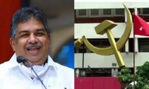 സജി ചെറിയാന്റെ മന്ത്രിസഭയിലേക്കുള്ള മടങ്ങിവരവ്; ഇന്നത്തെ സിപിഎം സെക്രട്ടേറിയറ്റ് യോഗത്തില് ചര്ച്ച സജി ചെറിയാന്റെ മന്ത്രിസഭയിലേക്കുള്ള മടങ്ങിവരവ്; ഇന്നത്തെ സിപിഎം സെക്രട്ടേറിയറ്റ് യോഗത്തില് ചര്ച്ച