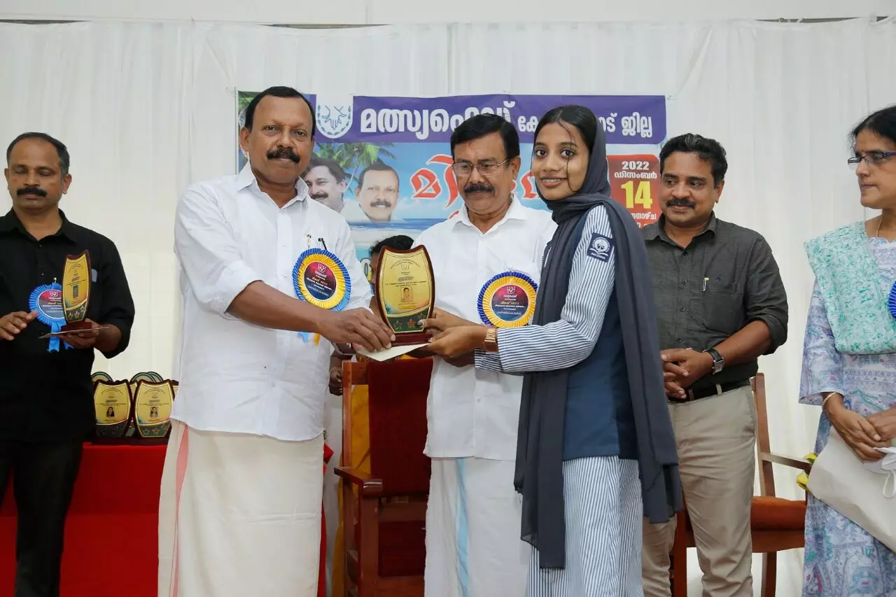 മികവ് 2022 ; പുരസ്കാരങ്ങള് വിതരണം ചെയ്തു മികവ് 2022 ; പുരസ്കാരങ്ങള് വിതരണം ചെയ്തു