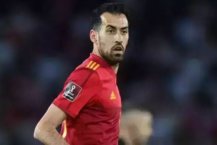 സ്പെയിന് താരം സെര്ജിയോ ബുസ്കറ്റ്സ് വിരമിച്ചു സ്പെയിന് താരം സെര്ജിയോ ബുസ്കറ്റ്സ് വിരമിച്ചു