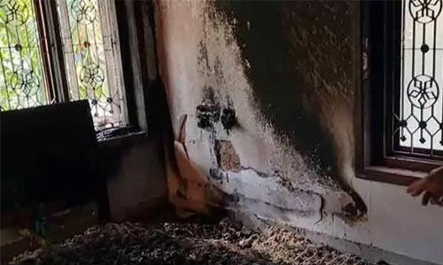കണ്ണൂരില്‍ മൊബൈല്‍ ചാര്‍ജര്‍ പൊട്ടിത്തെറിച്ച് വീടിന് തീപ്പിടിച്ചു