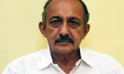 കെപിസിസി ട്രഷറർ വി പ്രതാപചന്ദ്രൻ അന്തരിച്ചു കെപിസിസി ട്രഷറർ വി പ്രതാപചന്ദ്രൻ അന്തരിച്ചു