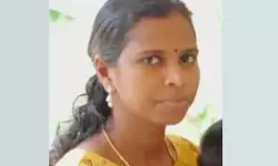 നടൻ ഉല്ലാസ് പന്തളത്തിന്റെ ഭാര്യയെ തൂങ്ങിമരിച്ച നിലയിൽ കണ്ടെത്തി നടൻ ഉല്ലാസ് പന്തളത്തിന്റെ ഭാര്യയെ തൂങ്ങിമരിച്ച നിലയിൽ കണ്ടെത്തി