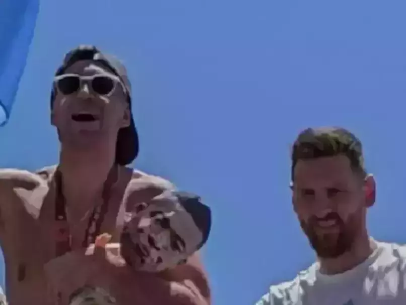 എമിലിയാനോ മാര്‍ട്ടിന്‍സിനെതിരേ പരാതിയുമായി ഫ്രാന്‍സ്