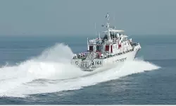 ആവേശമായി സേനയുടെ ഐ സി ജി എസ് അർണവേഷ് ബേപ്പൂരിൽ ആവേശമായി സേനയുടെ ഐ സി ജി എസ് അർണവേഷ് ബേപ്പൂരിൽ