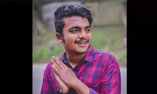 ഇടുക്കി വണ്ടിപ്പെരിയാറില് ജീപ്പ് മറിഞ്ഞ് യുവാവ് മരിച്ചു ഇടുക്കി വണ്ടിപ്പെരിയാറില് ജീപ്പ് മറിഞ്ഞ് യുവാവ് മരിച്ചു
