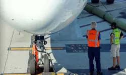 ലണ്ടനിൽ ലാൻഡ് ചെയ്ത വിമാനത്തിന്റെ വീൽ ബേയിൽ മൃതദേഹം കണ്ടെത്തി ലണ്ടനിൽ ലാൻഡ് ചെയ്ത വിമാനത്തിന്റെ വീൽ ബേയിൽ മൃതദേഹം കണ്ടെത്തി