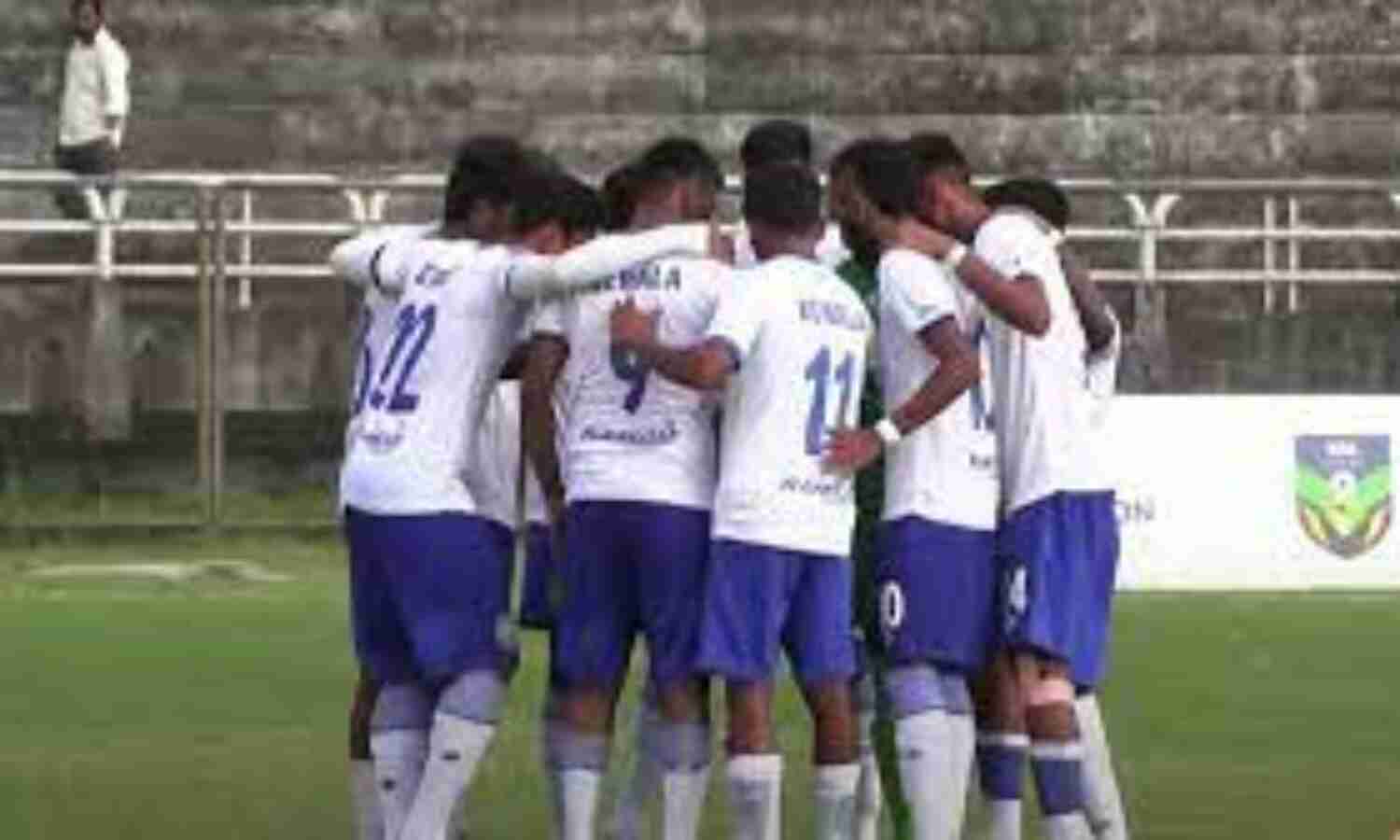 സന്തോഷ് ട്രോഫി; ചാംപ്യന്മാര് വന് ജയത്തോടെ തുടങ്ങി സന്തോഷ് ട്രോഫി; ചാംപ്യന്മാര് വന് ജയത്തോടെ തുടങ്ങി