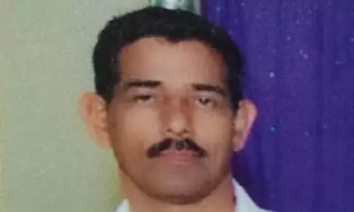 വൈദ്യുതി വേലി നന്നാക്കുന്നതിനിടെ അണലിയുടെ കടിയേറ്റ് കര്ഷകന് മരിച്ചു വൈദ്യുതി വേലി നന്നാക്കുന്നതിനിടെ അണലിയുടെ കടിയേറ്റ് കര്ഷകന് മരിച്ചു