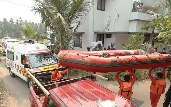 തൃശൂർ ജില്ലയിൽ അഞ്ച് ഇടങ്ങളിൽ പ്രളയ സാധ്യത മോക്ക് ഡ്രിൽ തൃശൂർ ജില്ലയിൽ അഞ്ച് ഇടങ്ങളിൽ പ്രളയ സാധ്യത മോക്ക് ഡ്രിൽ