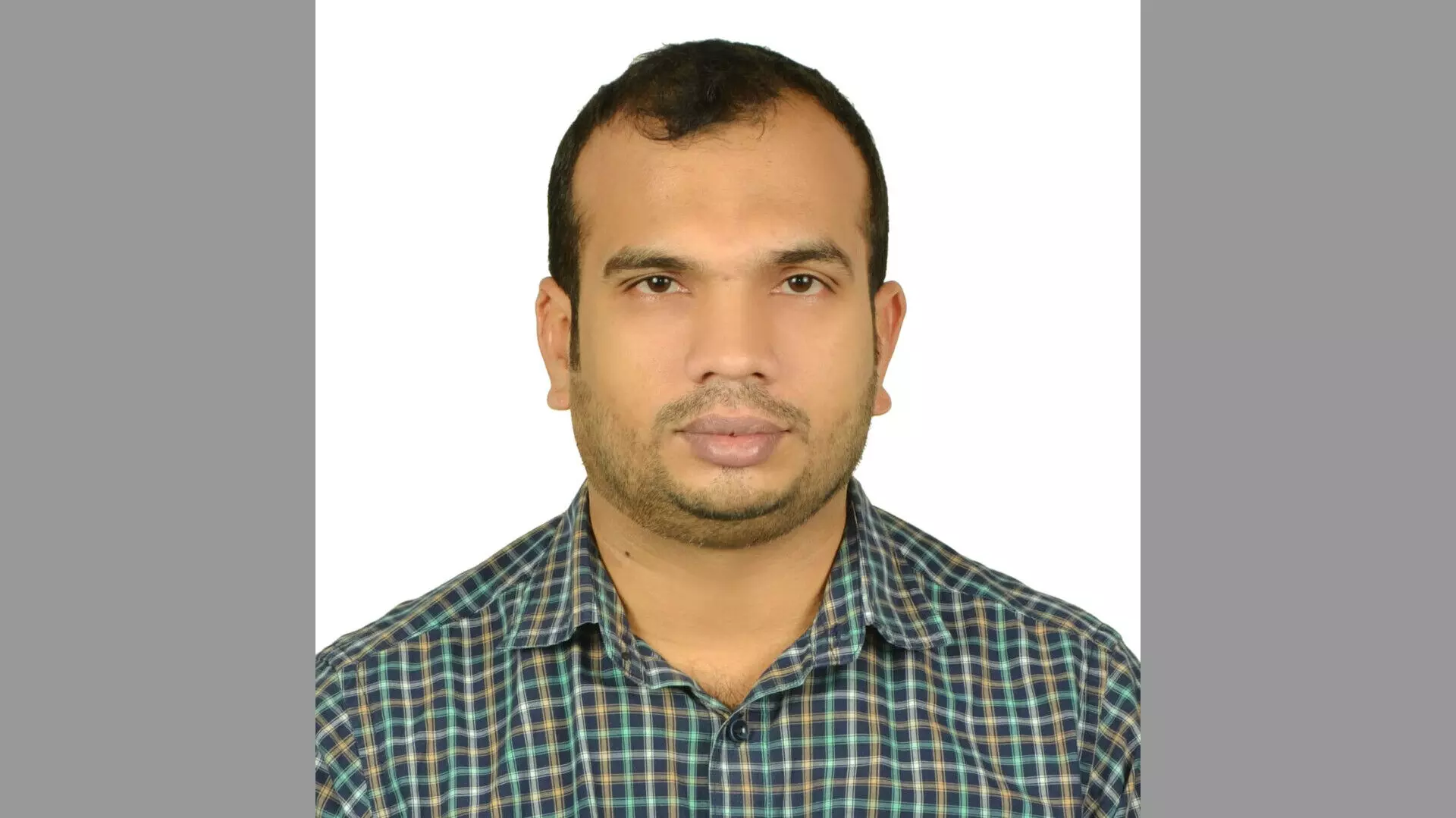 ഹൃദയാഘാതത്തെ തുടർന്ന് കൊണ്ടോട്ടി സ്വദേശി സൗദിഅറേബ്യയിൽ മരണപ്പെട്ടു ഹൃദയാഘാതത്തെ തുടർന്ന് കൊണ്ടോട്ടി സ്വദേശി സൗദിഅറേബ്യയിൽ മരണപ്പെട്ടു