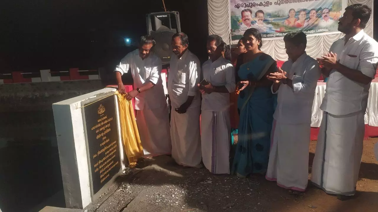 ക്ഷേത്രക്കുളങ്ങളും കാവുകളും സംരക്ഷിക്കാൻ പദ്ധതി: മന്ത്രി കെ രാധാകൃഷ്ണൻ ക്ഷേത്രക്കുളങ്ങളും കാവുകളും സംരക്ഷിക്കാൻ പദ്ധതി: മന്ത്രി കെ രാധാകൃഷ്ണൻ