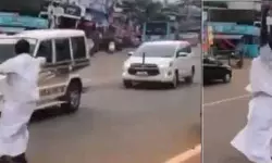 വനംമന്ത്രിക്കുനേരേ വയനാട്ടില്‍ കരിങ്കൊടി