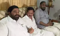 പഴയിടം മോഹനന്‍ നമ്പൂതിരിയെ സന്ദര്‍ശിച്ച് മന്ത്രി വി എന്‍ വാസവന്‍