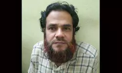 വിദ്യാര്‍ഥിനികളെ പീഡിപ്പിച്ച അധ്യാപകന്‍ അറസ്റ്റില്‍