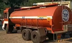 ആര്യങ്കാവില്‍ പിടികൂടിയ പാല്‍ സൂക്ഷിച്ച ടാങ്കര്‍ പൊട്ടിത്തെറിച്ചു