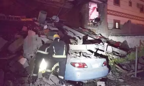 เดธเตเดฆเดฟเดฏเดฟเตฝ เดเตเดเตเดเดฟเดเดคเตเดคเดฟเดจเตเดฑเต เดญเดฟเดคเตเดคเดฟ เดคเดเตผเดจเตเดจเต เดเดพเดฑเดฟเดจเต เดฎเตเดเดณเดฟเดฒเตเดเตเดเต เดตเตเดฃเต เด
เดชเดเดเด เดธเตเดฆเดฟเดฏเดฟเตฝ เดเตเดเตเดเดฟเดเดคเตเดคเดฟเดจเตเดฑเต เดญเดฟเดคเตเดคเดฟ เดคเดเตผเดจเตเดจเต เดเดพเดฑเดฟเดจเต เดฎเตเดเดณเดฟเดฒเตเดเตเดเต เดตเตเดฃเต เด
เดชเดเดเด