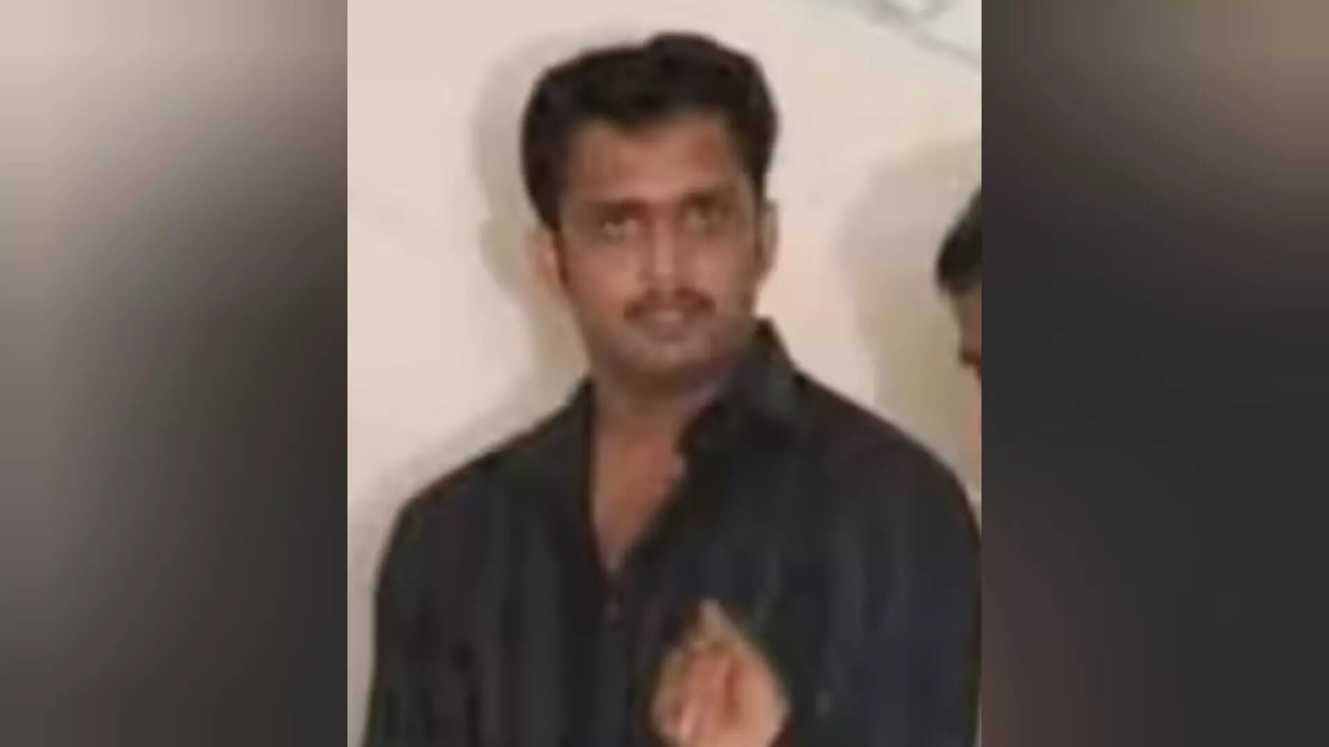 ഗുണ്ടാനേതാവ് ഓം പ്രകാശിന്റെ തലസ്ഥാനത്തെ ഫ്ലാറ്റിൽ പോലീസ് റെയ്ഡ്