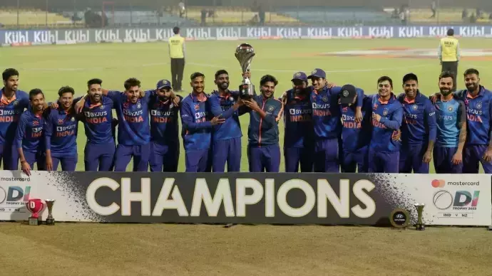 നമ്പര് വണ് ഇന്ത്യ; ഏകദിനത്തില് ഒന്നാമന്; കിവികള്ക്കെതിരേ പരമ്പര തൂത്തുവാരി നമ്പര് വണ് ഇന്ത്യ; ഏകദിനത്തില് ഒന്നാമന്; കിവികള്ക്കെതിരേ പരമ്പര തൂത്തുവാരി