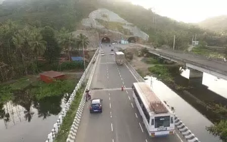 മണ്ണുത്തി ദേശീയപാത കാമറ നിരീക്ഷണത്തിലാക്കും: മന്ത്രി കെ രാജൻ മണ്ണുത്തി ദേശീയപാത കാമറ നിരീക്ഷണത്തിലാക്കും: മന്ത്രി കെ രാജൻ
