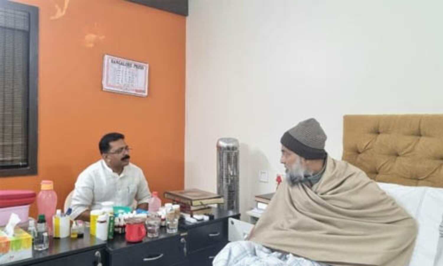 അബ്ദുന്നാസര് മഅ്ദനിയെ ബംഗളൂരുവില് സന്ദര്ശിച്ച് കെ ടി ജലീല് അബ്ദുന്നാസര് മഅ്ദനിയെ ബംഗളൂരുവില് സന്ദര്ശിച്ച് കെ ടി ജലീല്