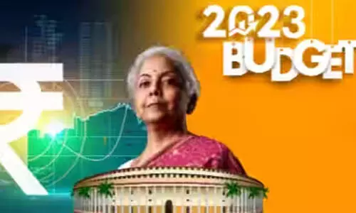 കേന്ദ്ര ബജറ്റ് 2023: മൊബൈല് ഫോണിനും ടിവിക്കും വില കുറയും; സ്വര്ണത്തിനും സിഗരറ്റിനും കൂടും കേന്ദ്ര ബജറ്റ് 2023: മൊബൈല് ഫോണിനും ടിവിക്കും വില കുറയും; സ്വര്ണത്തിനും സിഗരറ്റിനും കൂടും