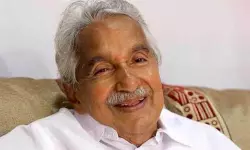 ഉമ്മന്‍ചാണ്ടിയെ ആശുപത്രിയില്‍ പ്രവേശിപ്പിച്ചു