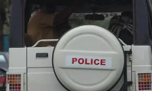 തിരുവനന്തപുരത്ത് വീണ്ടും ഗുണ്ടാ ആക്രമണം; അട്ടക്കുളങ്ങരയില് യുവാവിന് വെട്ടേറ്റു തിരുവനന്തപുരത്ത് വീണ്ടും ഗുണ്ടാ ആക്രമണം; അട്ടക്കുളങ്ങരയില് യുവാവിന് വെട്ടേറ്റു