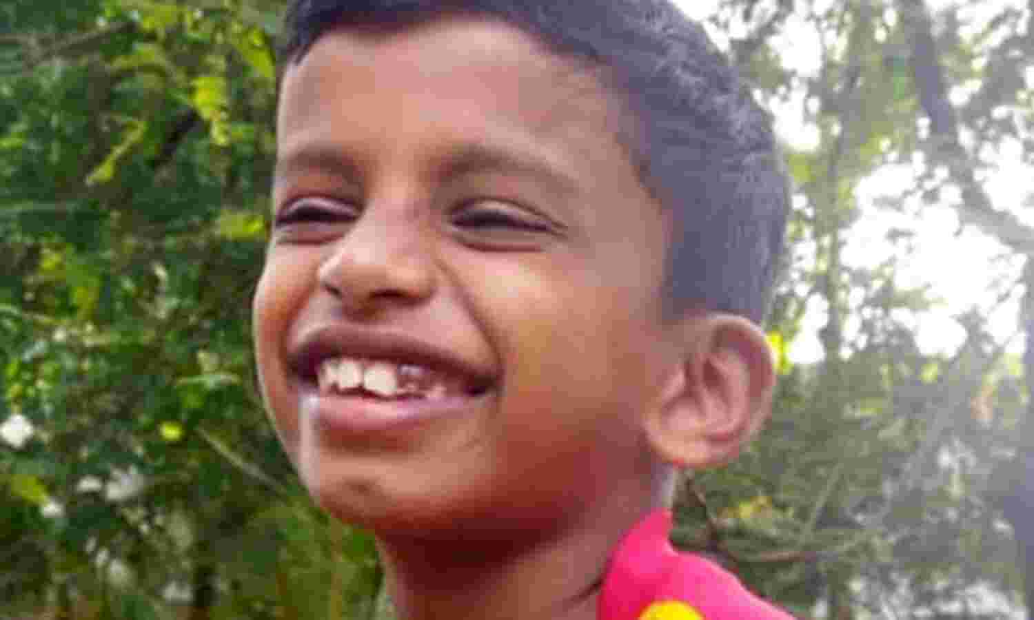 രണ്ടാം ക്ലാസ് വിദ്യാര്ത്ഥി കുളത്തില് വീണ് മരിച്ചു രണ്ടാം ക്ലാസ് വിദ്യാര്ത്ഥി കുളത്തില് വീണ് മരിച്ചു