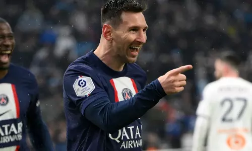 മെസ്സിക്ക് 700ാം ക്ലബ്ബ് ഗോള്; പിഎസ്ജിയുടെ എക്കാലത്തെയും ടോപ് സ്കോര് പട്ടം എംബാപ്പെയ്ക്ക്; മാഴ്സെയെ നിലംപരിശാക്കി മെസ്സിക്ക് 700ാം ക്ലബ്ബ് ഗോള്; പിഎസ്ജിയുടെ എക്കാലത്തെയും ടോപ് സ്കോര് പട്ടം എംബാപ്പെയ്ക്ക്; മാഴ്സെയെ നിലംപരിശാക്കി