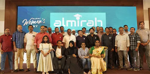 പെണ്കുട്ടികള്ക്കായുള്ള 25 ലക്ഷത്തിന്റെ അല്മിറ സ്കോളര്ഷിപ്പ് വനിതാദിനത്തില് വിതരണം ചെയ്തു പെണ്കുട്ടികള്ക്കായുള്ള 25 ലക്ഷത്തിന്റെ അല്മിറ സ്കോളര്ഷിപ്പ് വനിതാദിനത്തില് വിതരണം ചെയ്തു